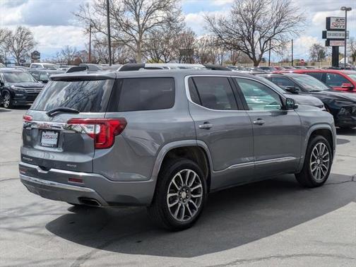 2022 GMC Acadia Denali