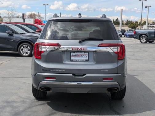 2022 GMC Acadia Denali