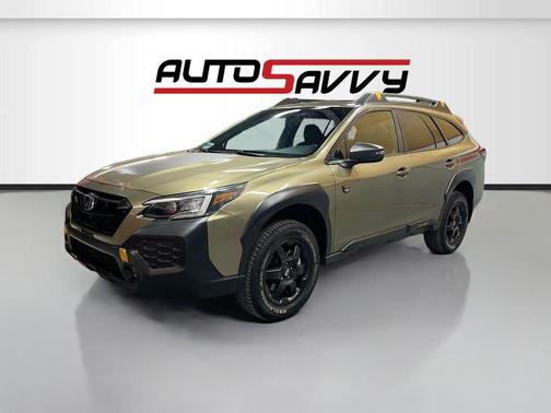 Autumn Green Metallic 2025 Subaru Outback Wilderness