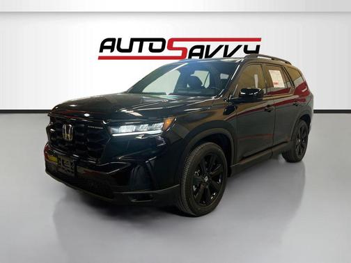 Black Metallic 2025 Honda Pilot Black Edition