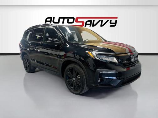Crystal Black Pearl 2022 Honda Pilot AWD Black Edition