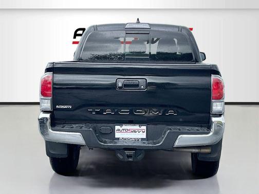 Midnight Black Metallic 2022 Toyota Tacoma TRD Sport