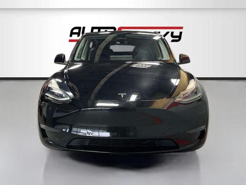 Solid Black 2022 Tesla Model Y Performance Dual Motor All-Wheel Drive