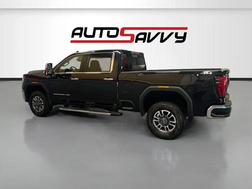 Onyx Black 2024 GMC Sierra 2500 SLT