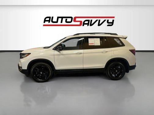 Platinum White Pearl 2025 Honda Passport AWD Black