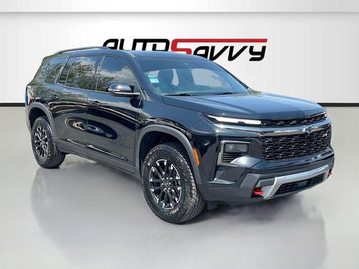 Mosaic Black Metallic 2026 Chevrolet Traverse Z71