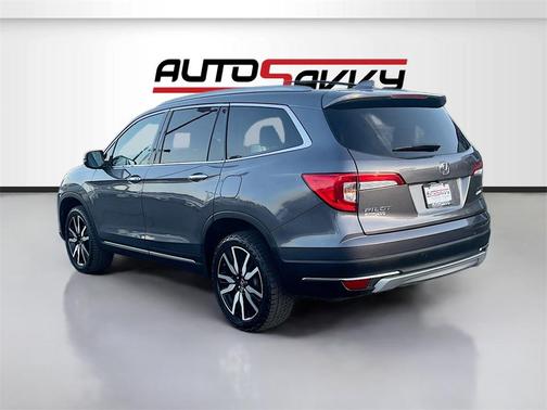 2022 Honda Pilot Touring 8-Passenger