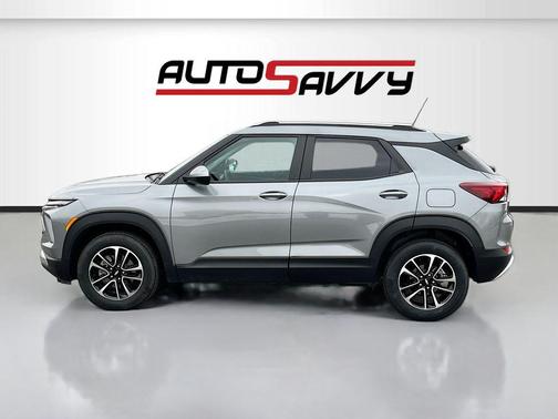 Sterling Gray Metallic 2024 Chevrolet Trailblazer LT