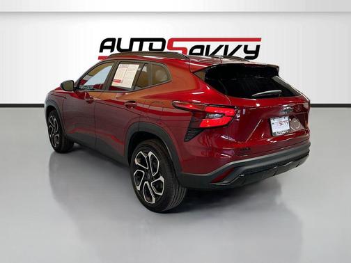 Crimson Metallic 2025 Chevrolet Trax FWD 2RS