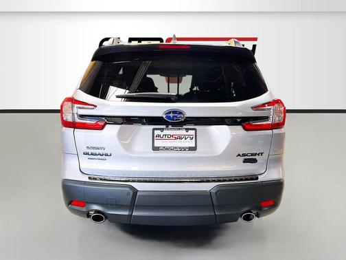 Ice Silver Metallic 2025 Subaru Ascent Onyx Edition 7-Passenger