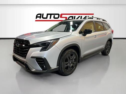 Ice Silver Metallic 2025 Subaru Ascent Onyx Edition 7-Passenger