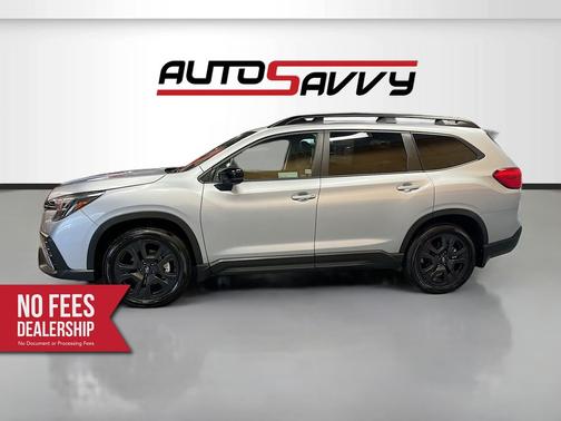 Ice Silver Metallic 2025 Subaru Ascent Onyx Edition