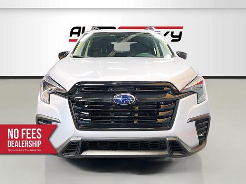 Ice Silver Metallic 2025 Subaru Ascent Onyx Edition