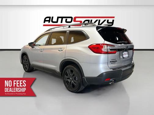 Ice Silver Metallic 2025 Subaru Ascent Onyx Edition
