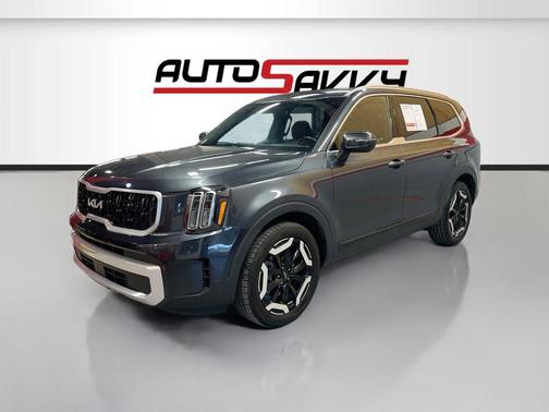 Gravity Gray 2023 Kia Telluride EX