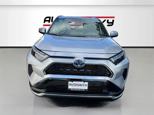 2024 Toyota RAV4 Prime SE
