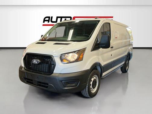 Oxford White 2026 Ford Transit-250 Base