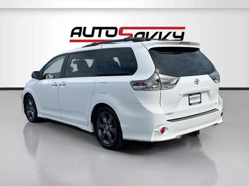 2015 Toyota Sienna SE