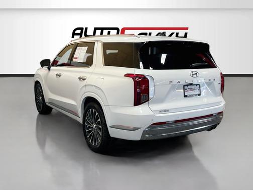 Hyper White 2023 Hyundai PALISADE Calligraphy