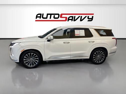 Hyper White 2023 Hyundai PALISADE Calligraphy