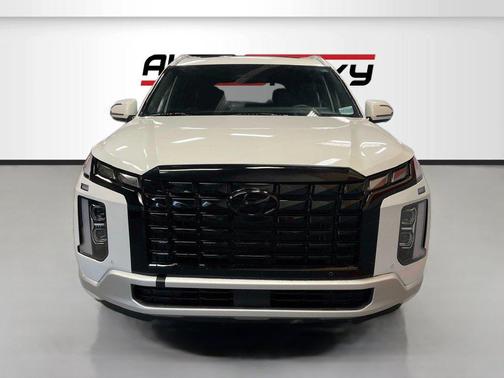 Hyper White 2023 Hyundai PALISADE Calligraphy