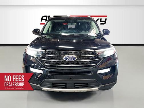 Black Metallic 2023 Ford Explorer XLT