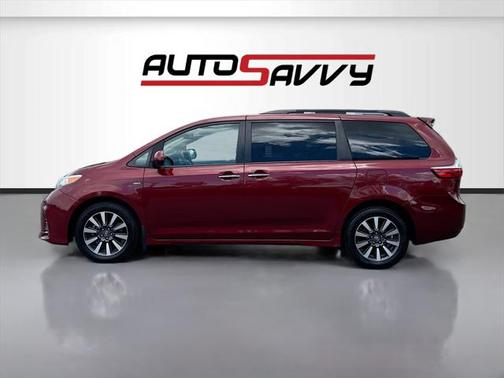 2019 Toyota Sienna XLE