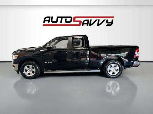 Diamond Black Crystal Pearlcoat 2022 RAM 1500 Big Horn/Lone Star