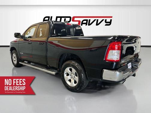 Diamond Black Crystal Pearlcoat 2022 RAM 1500 Big Horn/Lone Star