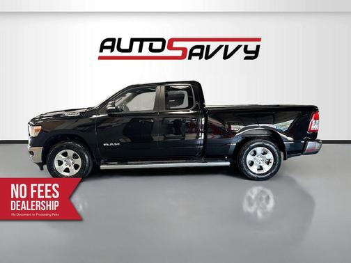 Diamond Black Crystal Pearlcoat 2022 RAM 1500 Big Horn/Lone Star