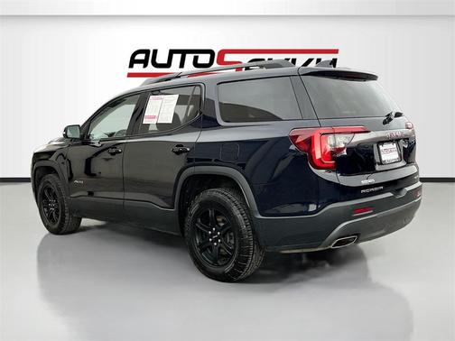 2022 GMC Acadia AWD AT4
