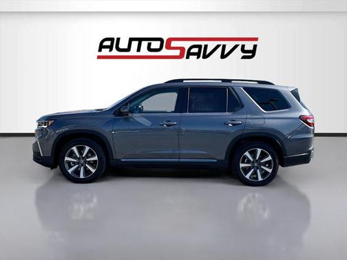 2025 Honda Pilot Touring 8-Passenger