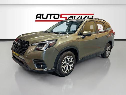 Autumn Green Metallic 2023 Subaru Forester Premium