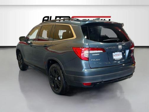 Dark Blue 2021 Honda Pilot AWD Special Edition
