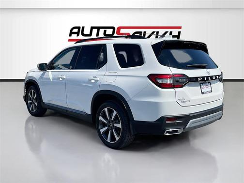 2023 Honda Pilot AWD Elite