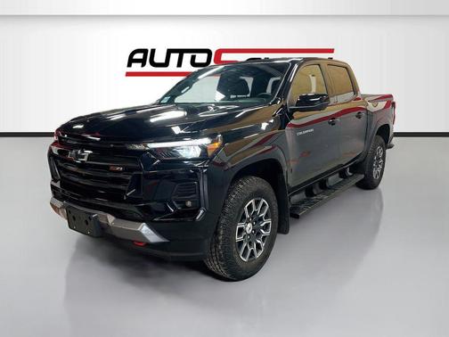 Black 2024 Chevrolet Colorado Z71