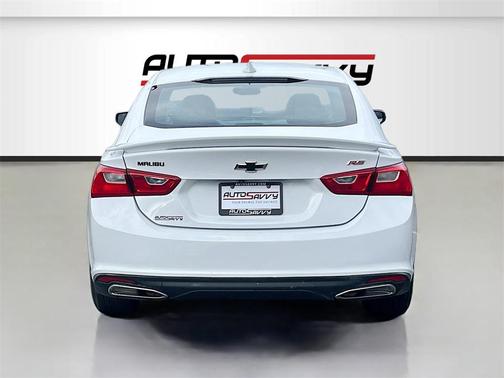 2023 Chevrolet Malibu FWD RS