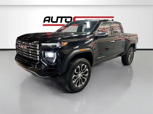 2025 GMC Canyon Denali