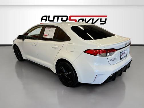 Ice 2024 Toyota Corolla SE