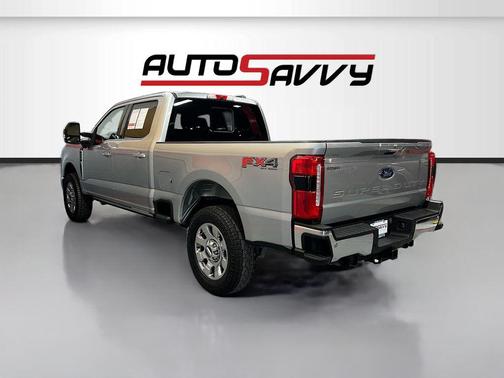 Iconic Silver Metallic 2023 Ford F-250 Lariat
