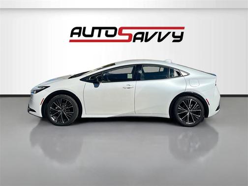 2024 Toyota Prius XLE