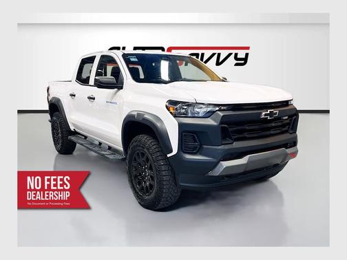 Summit White 2024 Chevrolet Colorado Trail Boss