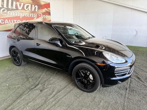2014 Porsche Cayenne Hybrid S