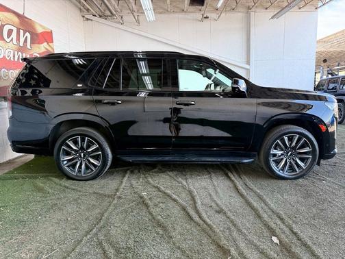 2023 Cadillac Escalade Sport