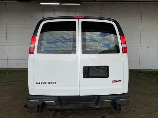 2024 GMC Savana 2500 Work Van