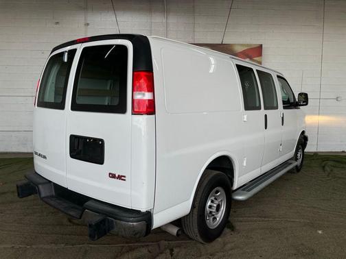 2024 GMC Savana 2500 Work Van