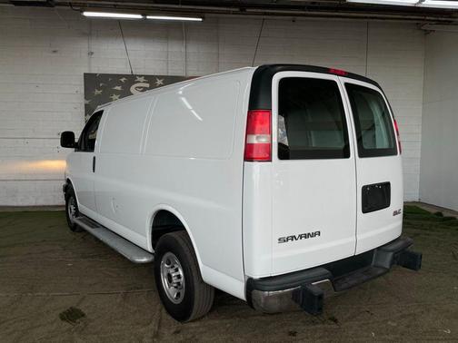 2024 GMC Savana 2500 Work Van