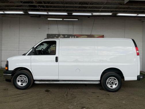 2024 GMC Savana 2500 Work Van