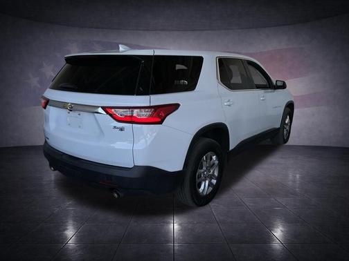 Summit White 2021 Chevrolet Traverse LS