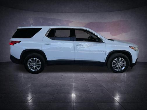 Summit White 2021 Chevrolet Traverse LS